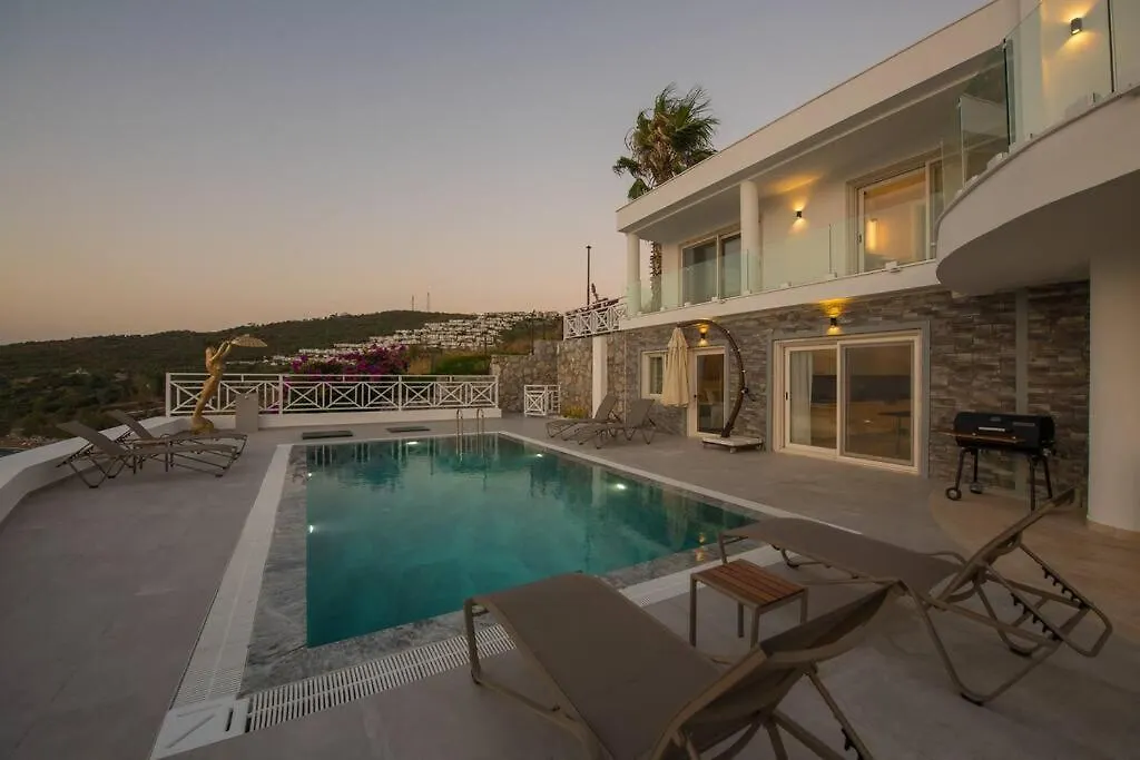 Beach Front Super Villa Boss 1 بودروم
